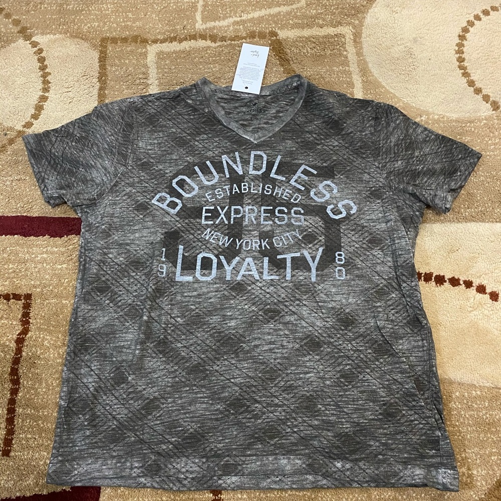 🛍🛍$15 SALE🛍🛍 Express Men’s T-Shirt